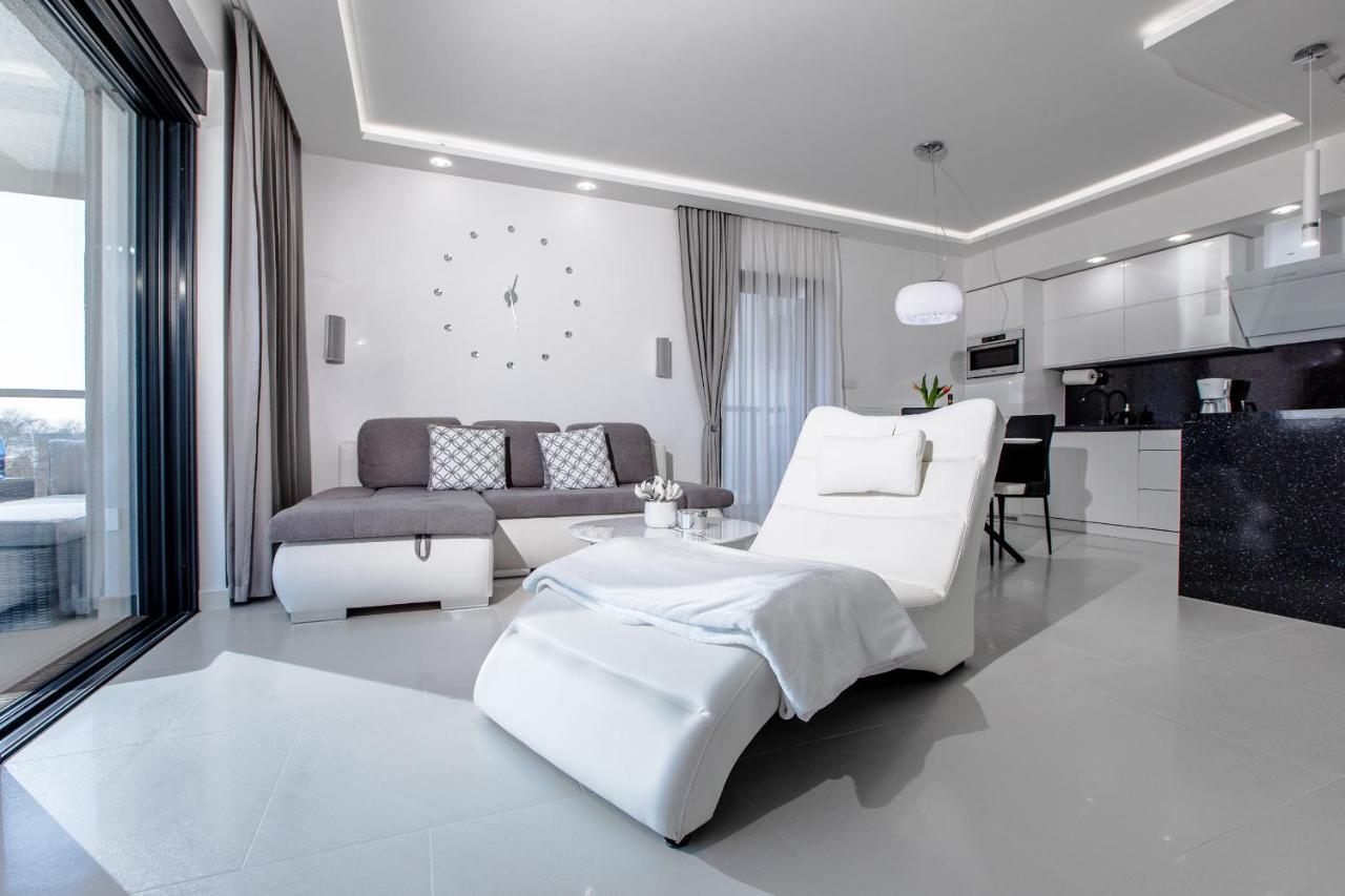 Apartament Luksusowy 23 Gardenia Dziwnow Z Widokiem Na Morze Epapartamenty 외부 사진